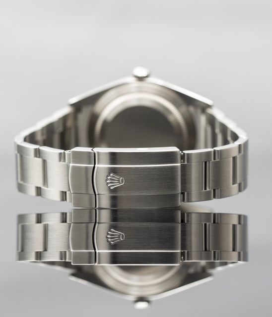 Rolex Oyster Perpetual 114300 Image 3